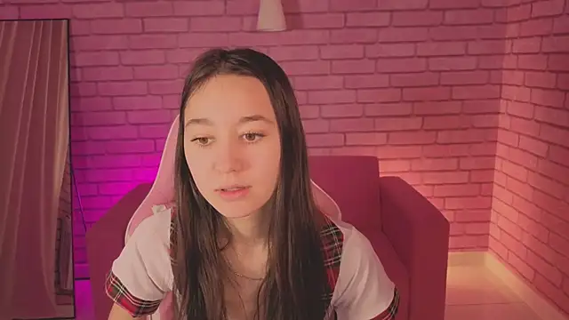 Snapshot of Nicole_Brownie chatting on 02/11/26, 12:48 Nicole Brownie online show from 02/11/26, 12:48