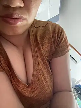 Puka2001 online show from 04/12/26, 02:11