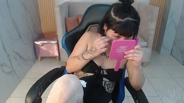 ela boob s online show from 03/04/26, 01:17