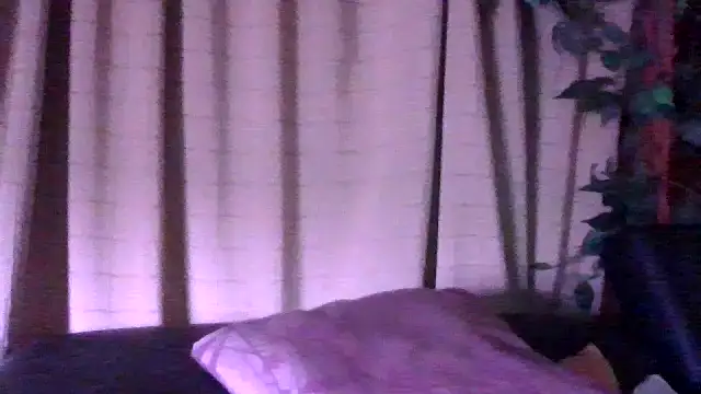 Snapshot of Sarahtjeuh_ chatting on 02/06/26, 07:50 Sarahtjeuh online show from 02/06/26, 07:50