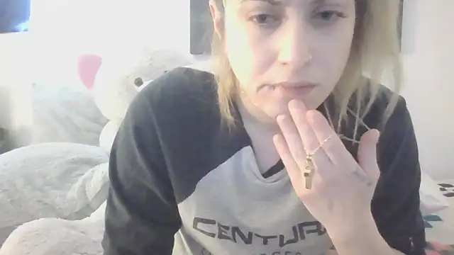 Snapshot of SpicyNatashaXO chatting on 02/10/26, 04:33 SpicyNatashaXO online show from 02/10/26, 04:33