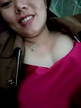 Snapshot of Rose-222 chatting on 05/04/26, 11:45 Rose-222 online show from 05/04/26, 11:45