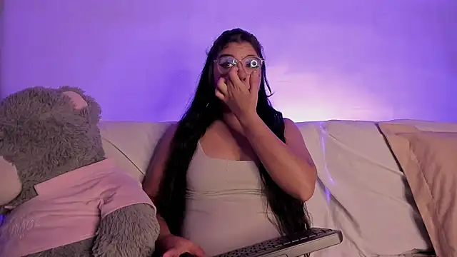 ViolettM online show from 02/12/26, 12:33