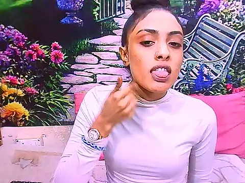 IndianPretty14u2Luv online show from 04/28/26, 05:12