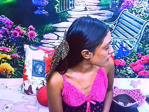 IndianPretty14u2Luv online show from 05/12/26, 06:16