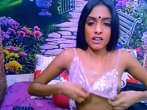 Snapshot of IndianPretty14u2Luv chatting on 06/25/26, 05:12 IndianPretty14u2Luv online show from 06/25/26, 05:12