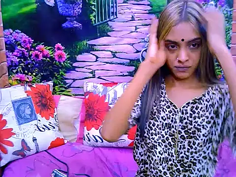 Snapshot of IndianPretty14u2Luv chatting on 07/13/26, 06:11 IndianPretty14u2Luv online show from 07/13/26, 06:11