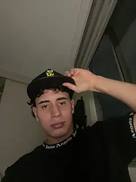 Maximuz1920 online show from 02/06/26, 12:26