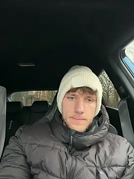 YoungSkinnyBoy20 online show from 02/25/26, 07:40