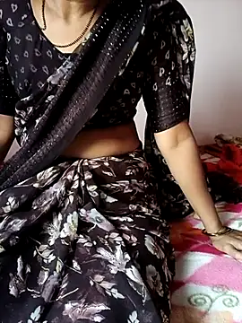 Snapshot of desicpl26 chatting on 02/13/26, 07:26 desicpl26 online show from 02/13/26, 07:26