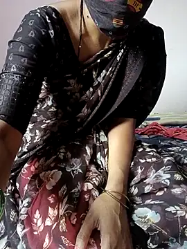 Snapshot of desicpl26 chatting on 02/23/26, 06:11 desicpl26 online show from 02/23/26, 06:11