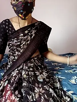 Snapshot of desicpl26 chatting on 02/27/26, 06:35 desicpl26 online show from 02/27/26, 06:35