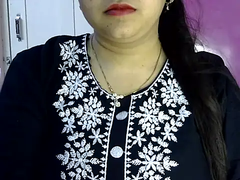 Cute Aliyaa online show from 05/21/26, 01:51