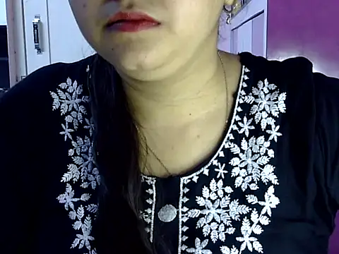 Cute Aliyaa online show from 05/26/26, 01:18