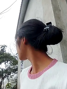 Hoa-tuylip online show from 02/04/26, 02:28