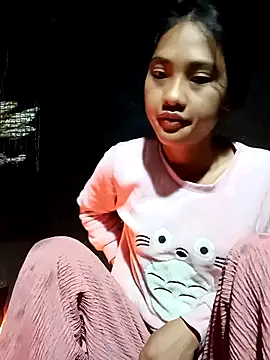 Hoa-tuylip online show from 02/25/26, 10:19