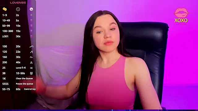 Mia Mia999 online show from 04/08/26, 07:47