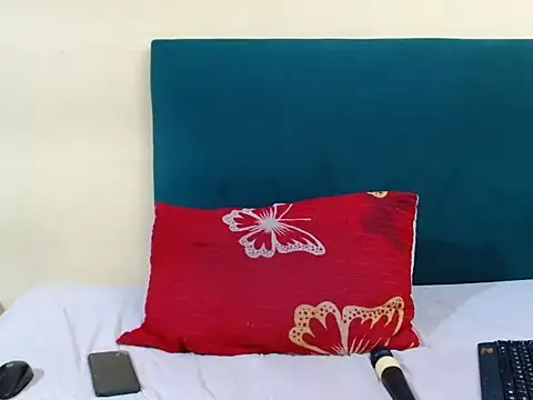 Snapshot of FreakyMelanin18 chatting on 02/17/26, 10:45 FreakyMelanin18 online show from 02/17/26, 10:45