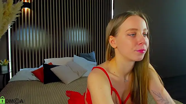 Snapshot of Tesssa_Young chatting on 02/18/26, 12:17 Tesssa Young online show from 02/18/26, 12:17