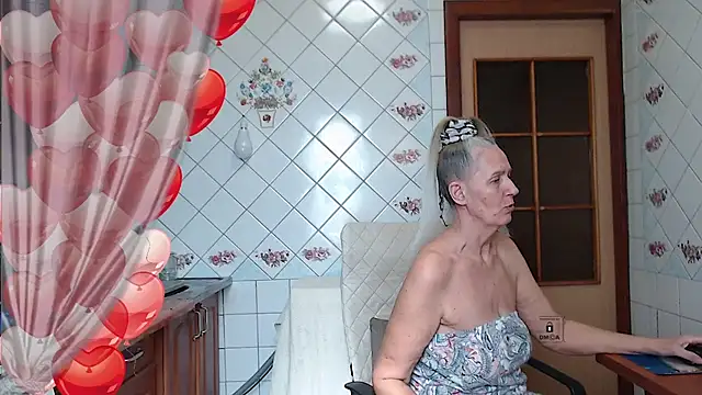 Snapshot of lukerya chatting on 03/22/25, 08:08 lukerya online show from 03/22/25, 08:08