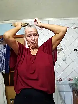 Snapshot of lukerya chatting on 10/08/25, 06:33 lukerya online show from 10/08/25, 06:33