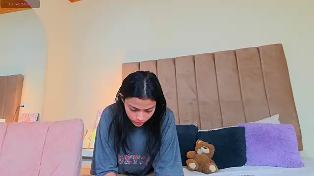 LANA LARSEN online show from 03/13/26, 11:39