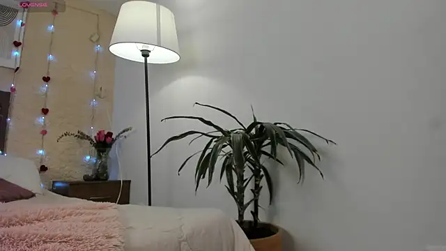 Snapshot of SalomeStorm_ chatting on 02/24/26, 01:31 SalomeStorm online show from 02/24/26, 01:31