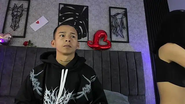 Snapshot of bliinkii_and_luka_ chatting on 02/15/26, 12:36 bliinkii and luka online show from 02/15/26, 12:36