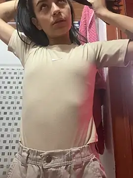 Snapshot of bliinkii_and_luka_ chatting on 03/02/26, 01:07 bliinkii and luka online show from 03/02/26, 01:07