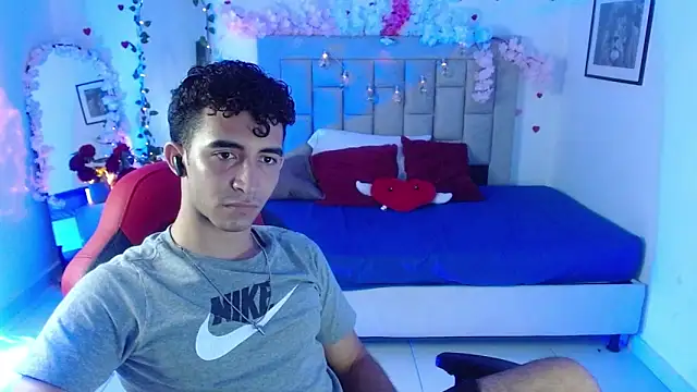 Caius fox online show from 04/07/26, 11:32