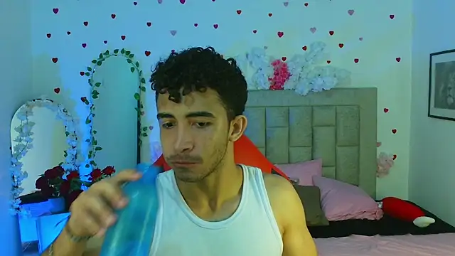 Caius fox online show from 04/13/26, 11:27