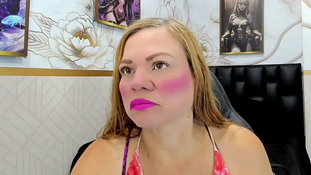 Snapshot of alicee__mature chatting on 05/23/26, 07:40 alicee mature online show from 05/23/26, 07:40