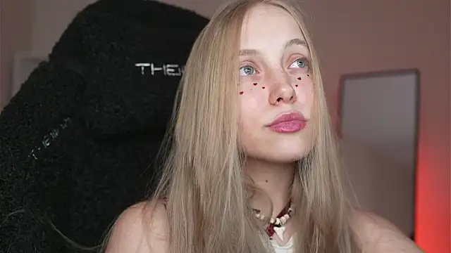 Snapshot of Appr0ved_ chatting on 02/14/26, 03:09 Appr0ved online show from 02/14/26, 03:09