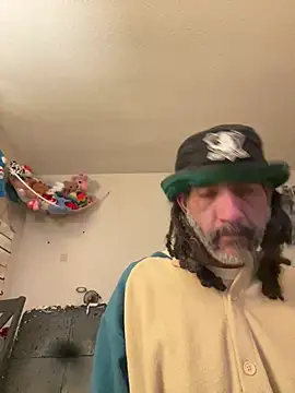 Snapshot of DaddyScorpio78 chatting on 02/15/26, 08:24 DaddyScorpio78 online show from 02/15/26, 08:24