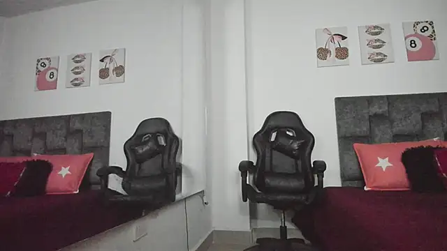 Isabella Moon9 online show from 05/22/26, 11:27
