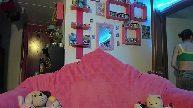 Rebecahart online show from 03/15/26, 04:18