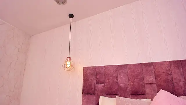 AlanaaHell online show from 04/16/26, 12:55