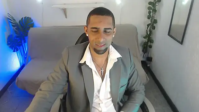 Snapshot of Paolo_Blaze chatting on 02/24/26, 01:20 Paolo Blaze online show from 02/24/26, 01:20