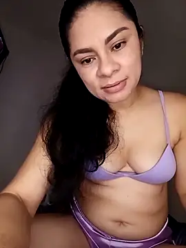 luna pinky online show from 04/05/26, 09:01