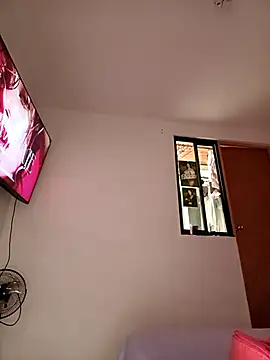 luna pinky online show from 04/10/26, 04:12