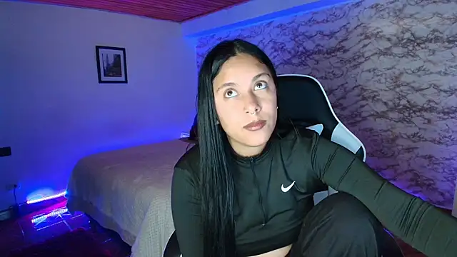 Camila IRoose online show from 04/16/26, 12:50