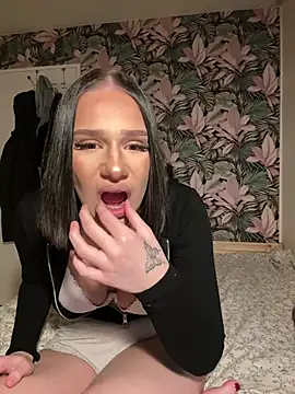 leannabbyy online show from 02/07/26, 10:35