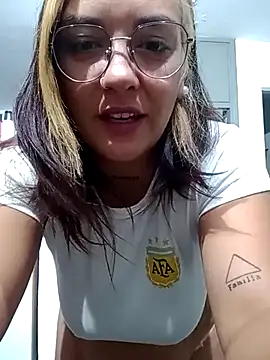 kuramaqueen online show from 03/18/26, 07:11