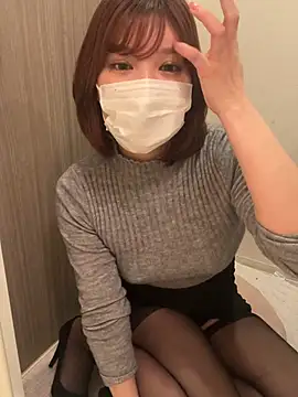  3 mNm 3  online show from 04/01/26, 02:36