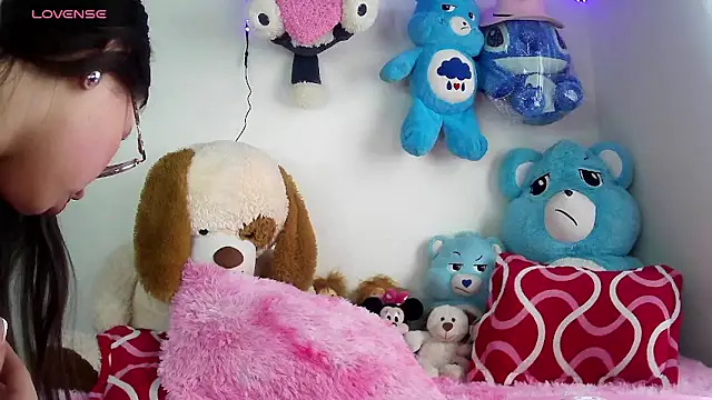 Snapshot of natasha_vesperxx chatting on 02/13/26, 06:15 natasha vesperxx online show from 02/13/26, 06:15