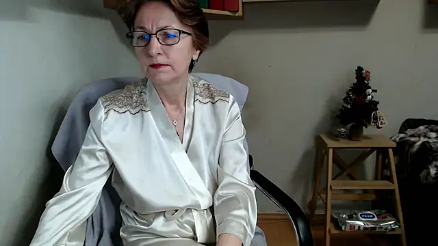 katemodel online show from 01/09/26, 08:06