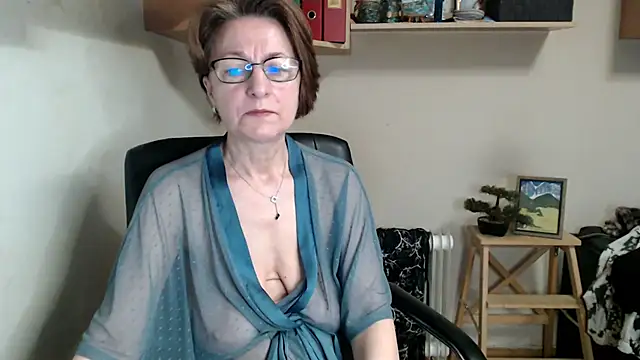katemodel online show from 05/25/26, 07:47