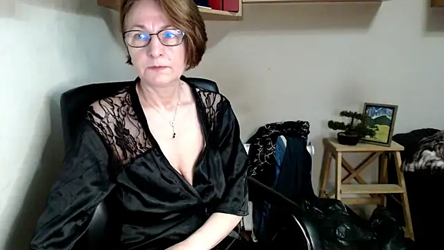 Snapshot of katemodel chatting on 06/10/26, 06:23 katemodel online show from 06/10/26, 06:23