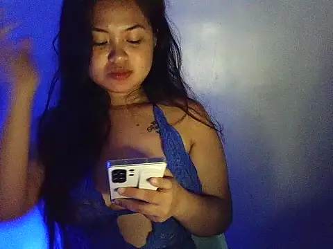 Chillntalkmami online show from 02/18/26, 03:02