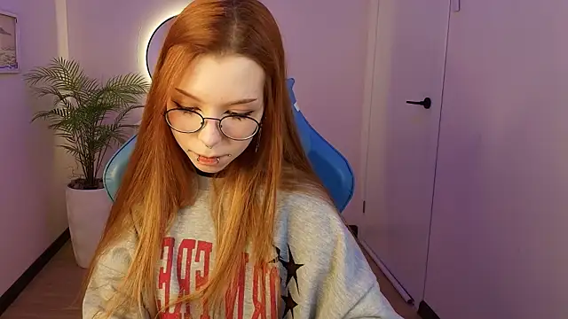 Snapshot of PinkAn8el chatting on 02/04/26, 02:28 PinkAn8el online show from 02/04/26, 02:28